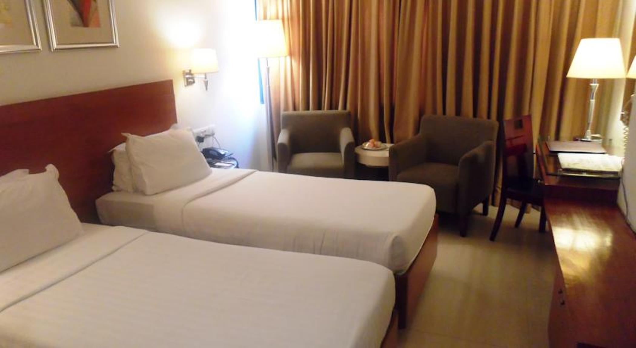 Hotel Hampshire Plaza Hyderabad Exterior foto