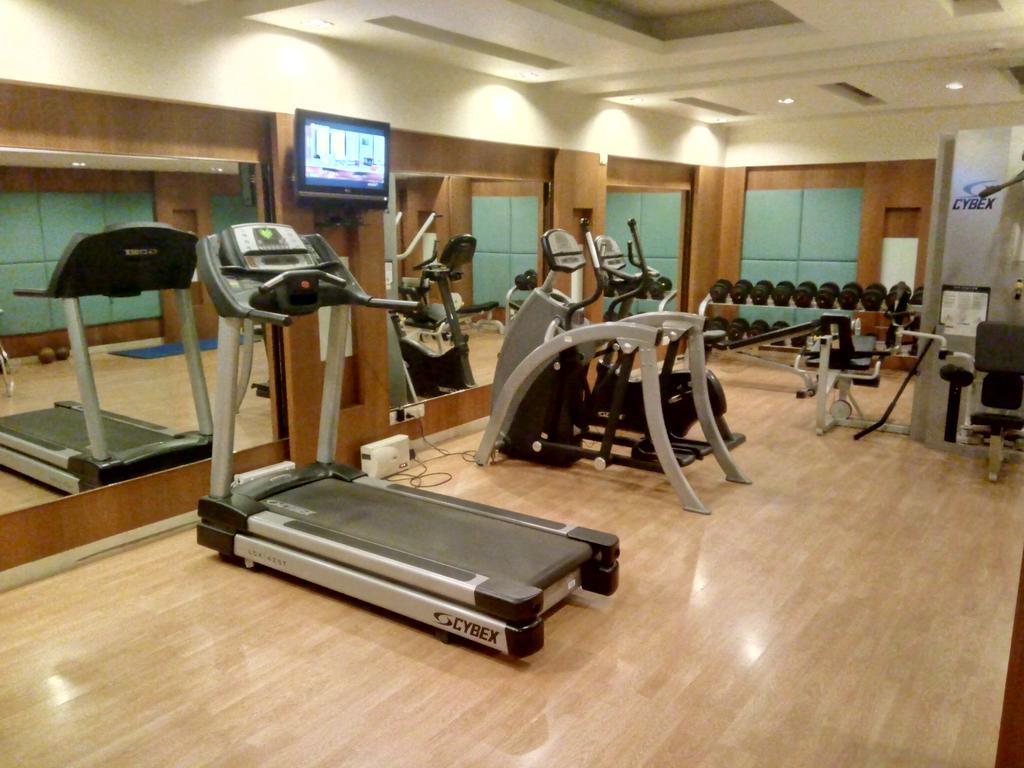 Hotel Hampshire Plaza Hyderabad Exterior foto