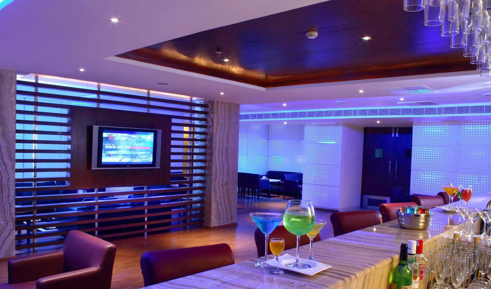 Hotel Hampshire Plaza Hyderabad Exterior foto